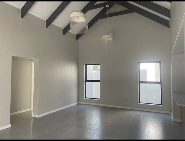 2 BEDROOM HOUSE FOR SALE IN LAGUNA